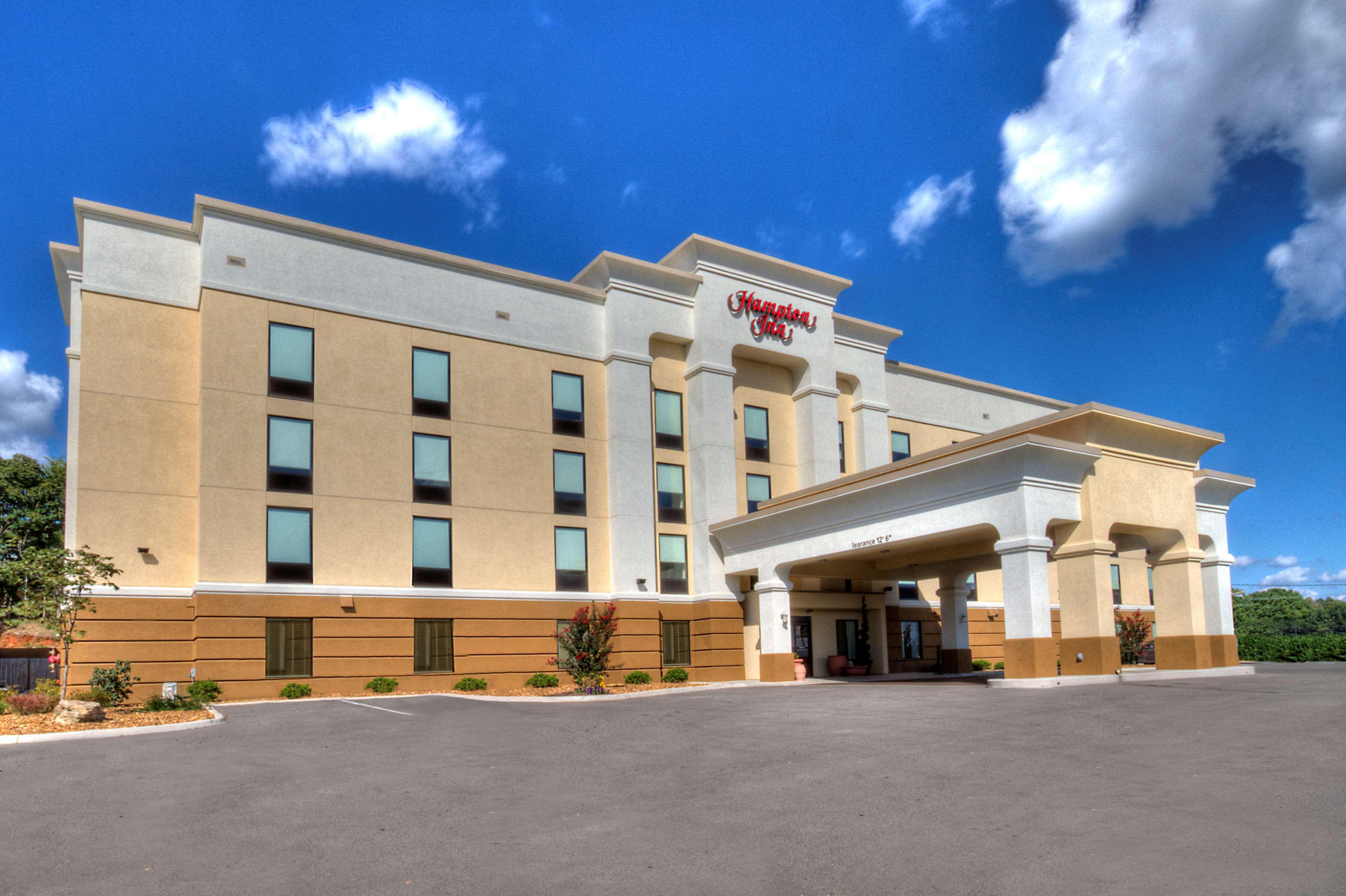 Hampton Inn Cookeville Exterior photo