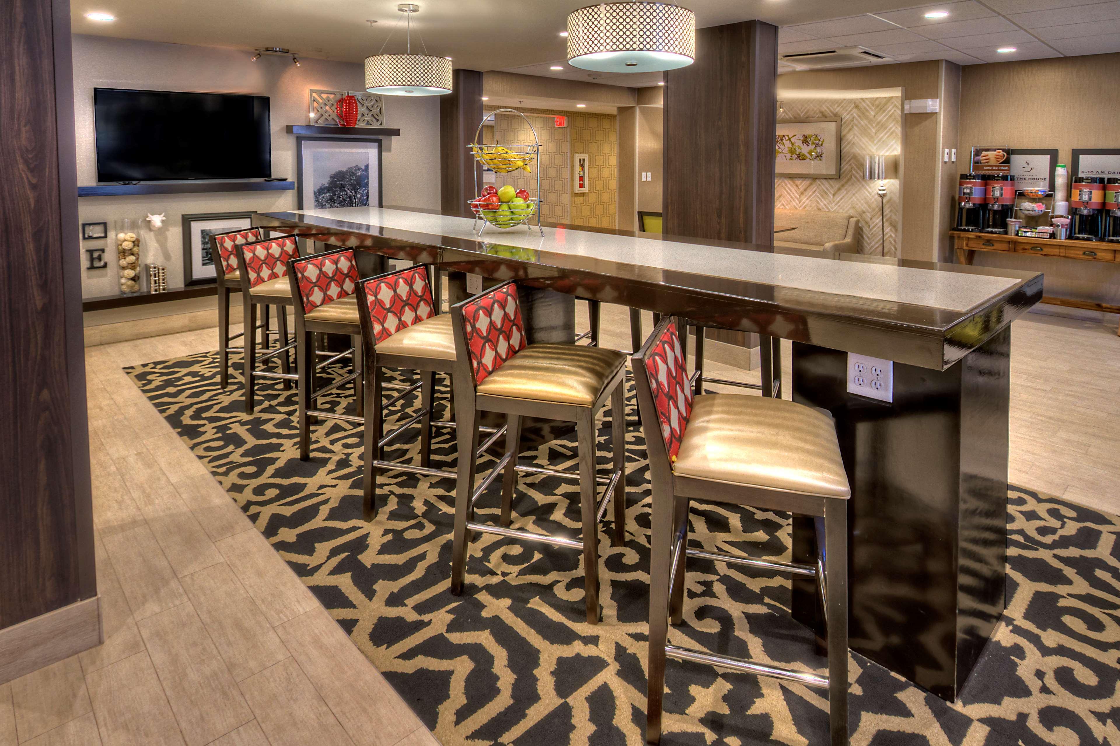 Hampton Inn Cookeville Exterior photo