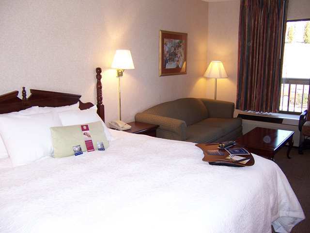 Hampton Inn Cookeville Room photo