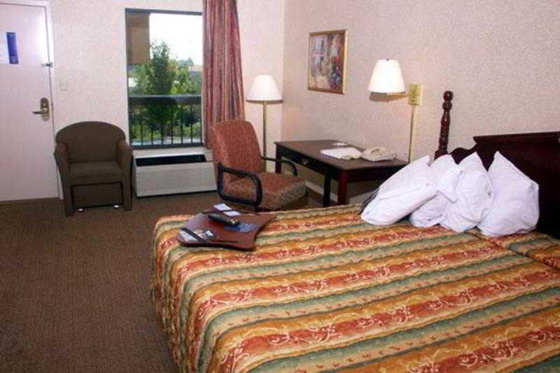 Hampton Inn Cookeville Exterior photo